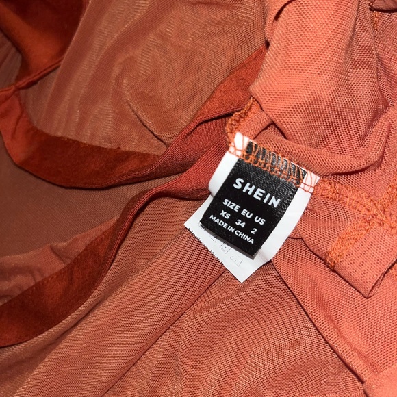 Cover up - Picture 2 of 2